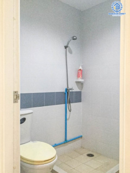 บ้านเดี่ยวมือสองย่านนนทบุรี ม.พฤกษาวิลเลจ28 บางใหญ่-กาญจนาฯ เนื้อที่กว้างขวางมากถึง 58.60 ตร.ว. ฟังก์ชัน 3 ห้องนอน 2 ห้องน้ำ ที่จอดรถ 1 คัน  แถมฟรี! เครื่องปรับอากาศ 3 เครื่อง บนทำเลเดินทางสะดวก ใกล้รถไฟฟ้าสายสีม่วง "สถานีตลาดบางใหญ่" และทางด่วน "กาญจณาภิเษก"